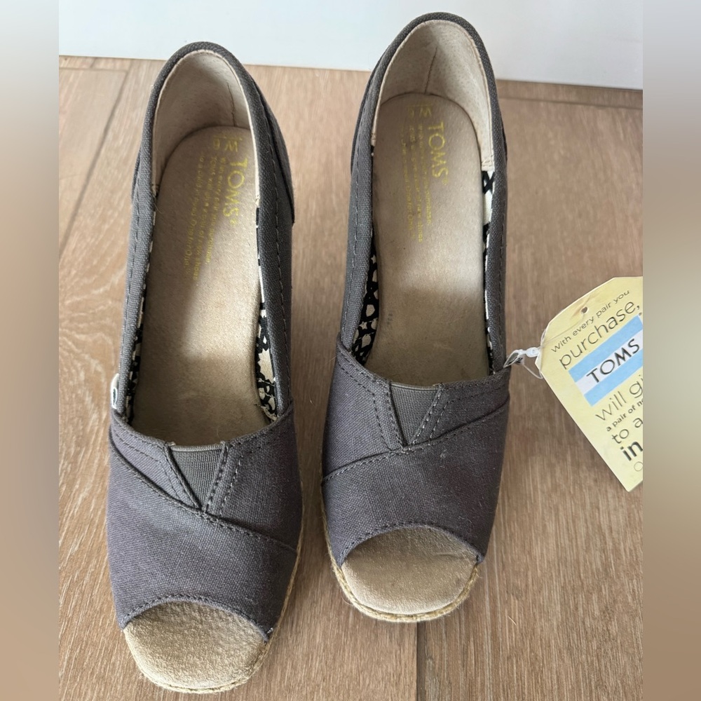 TOMS Women's Canvas Peep-Toe Wedges